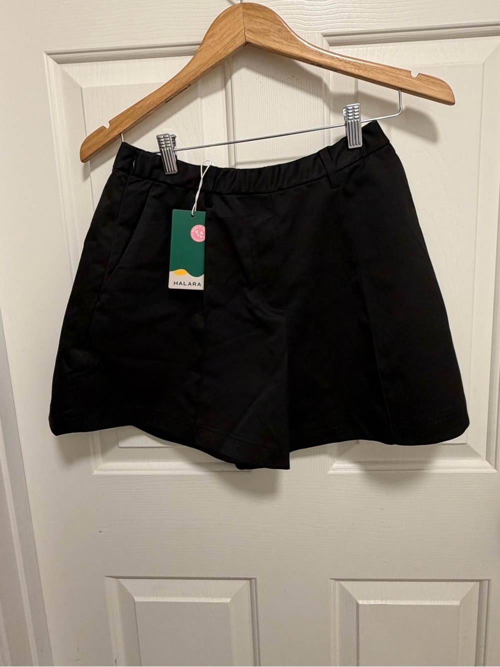 Halara Wide Leg Work Black Shorts Size Medium